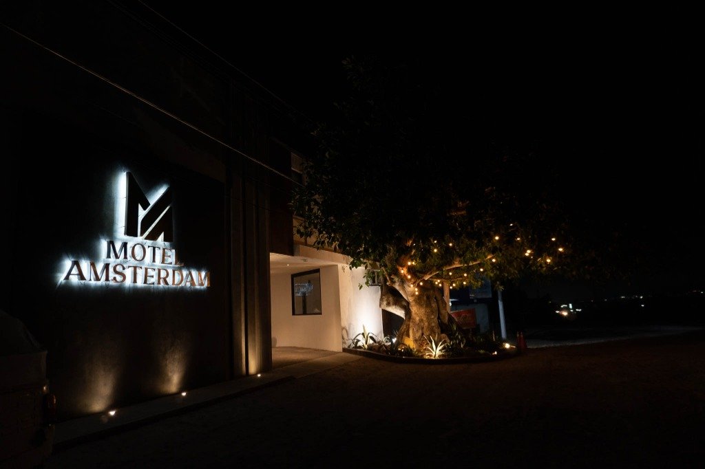 Fachada Motel Amsterdam - Mejor Auto Hotel en Tepic Nayarit